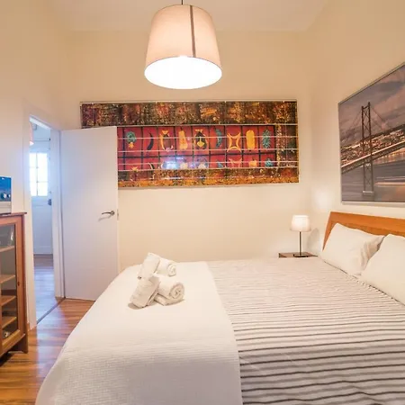 Traditional Gomes - Lisbon's Oasis Appartement *
